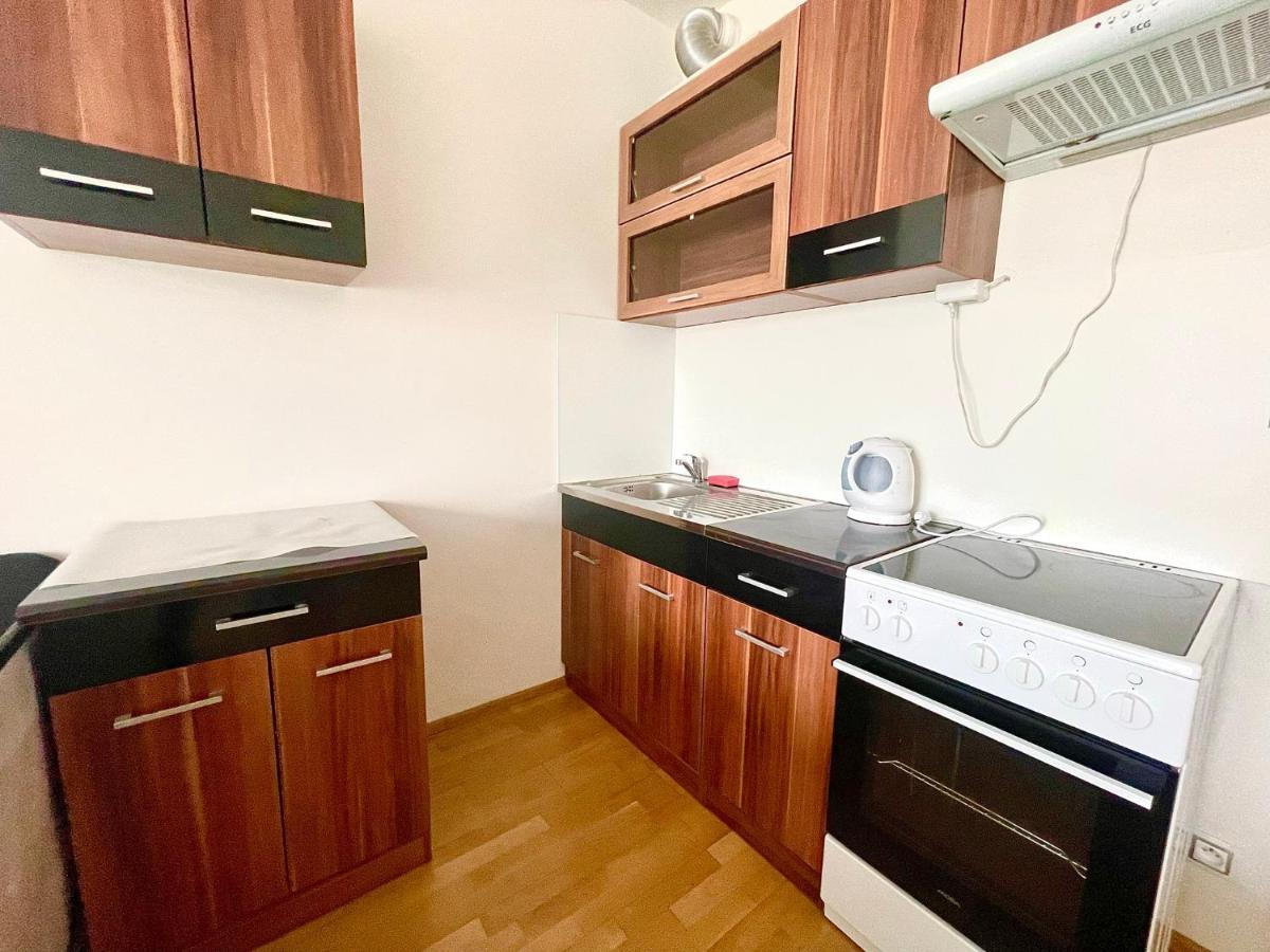 Centrum Park Apartment プラハ エクステリア 写真